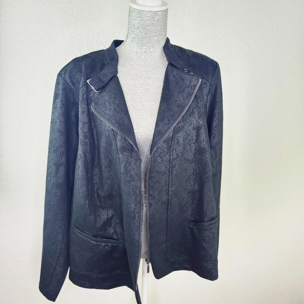 Torrid NWT! Studio Ponte Moto Jacket Python Print Size 5X